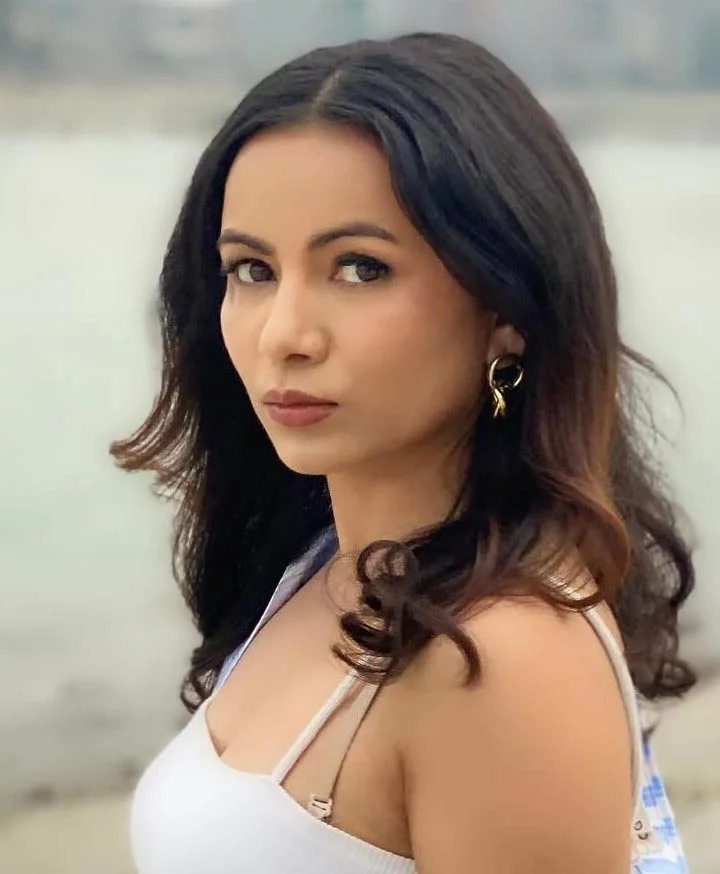 Sara Adhikari